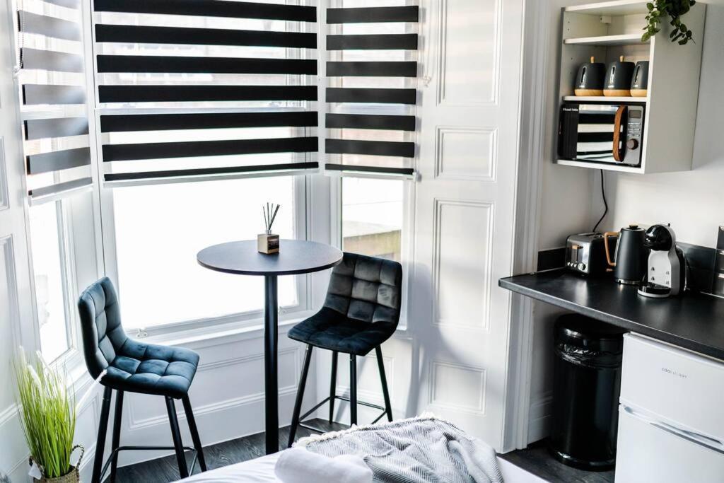 Chic In Prime Location London