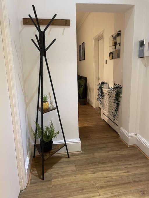 Lovely 2 Bedroom In Chelsea Sw3 * Londen