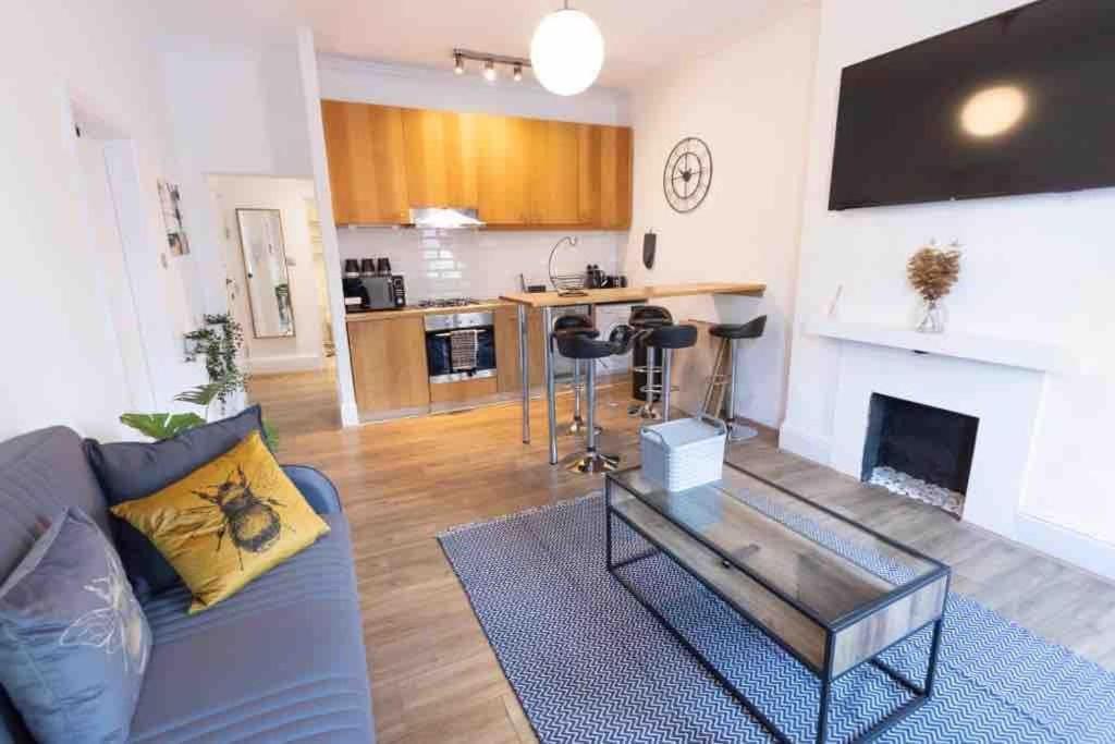 Lovely 2 Bedroom In Chelsea Sw3 Appartement