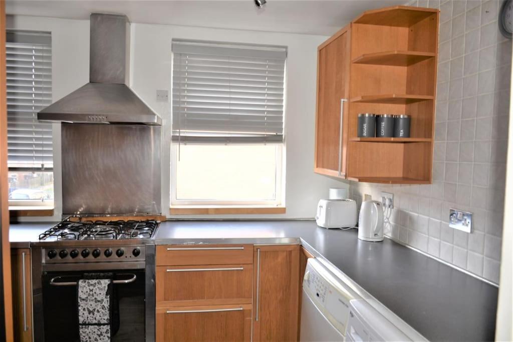 Holiday home Zone 2, 2 Bedroom House London