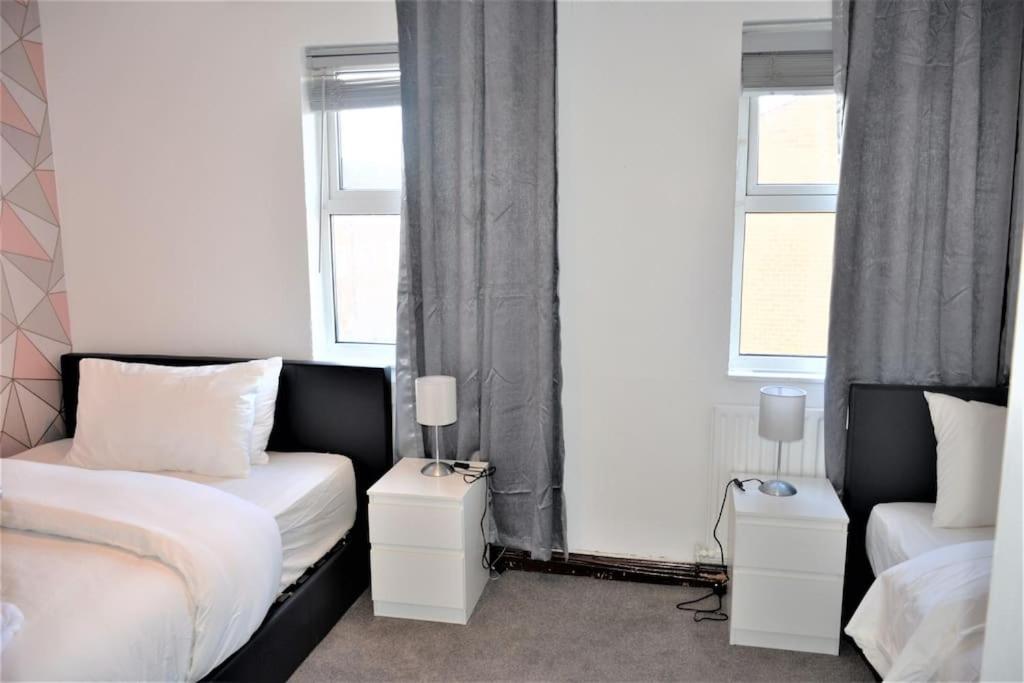 Holiday home Zone 2, 2 Bedroom House London