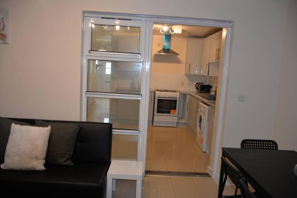 Сasa de vacaciones 4 Bedroom House *
