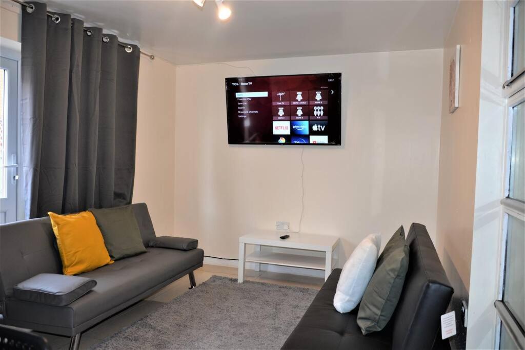 Сasa de vacaciones 4 Bedroom House Londres