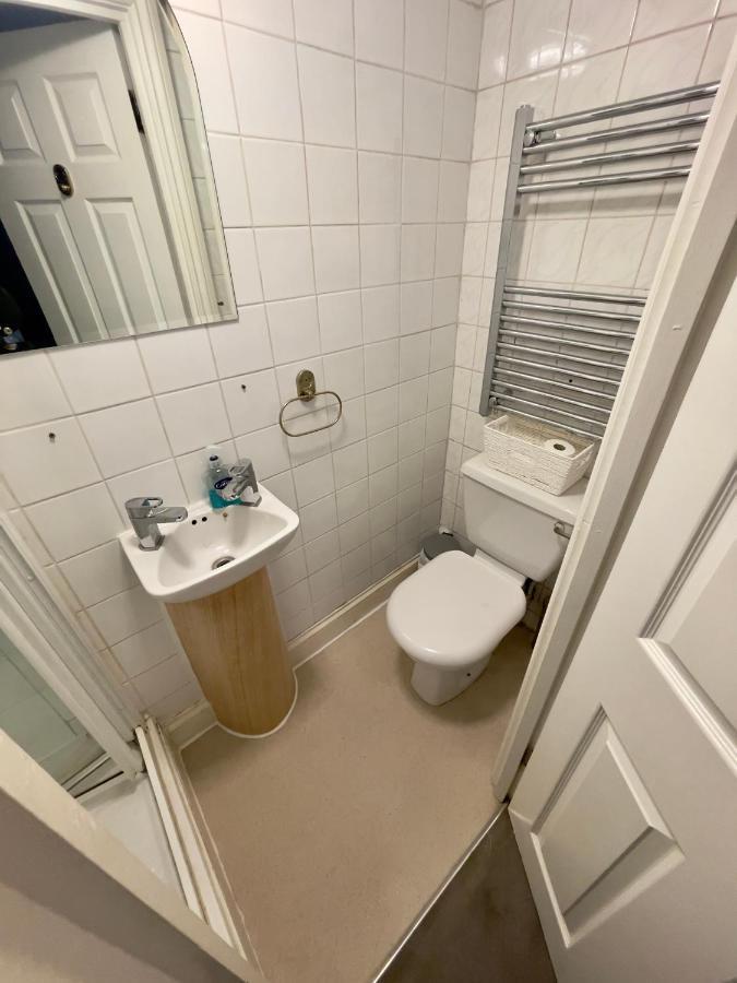 Apartment Live In Kensington