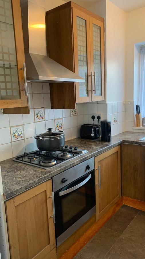 Two Bed Holiday Apartment *