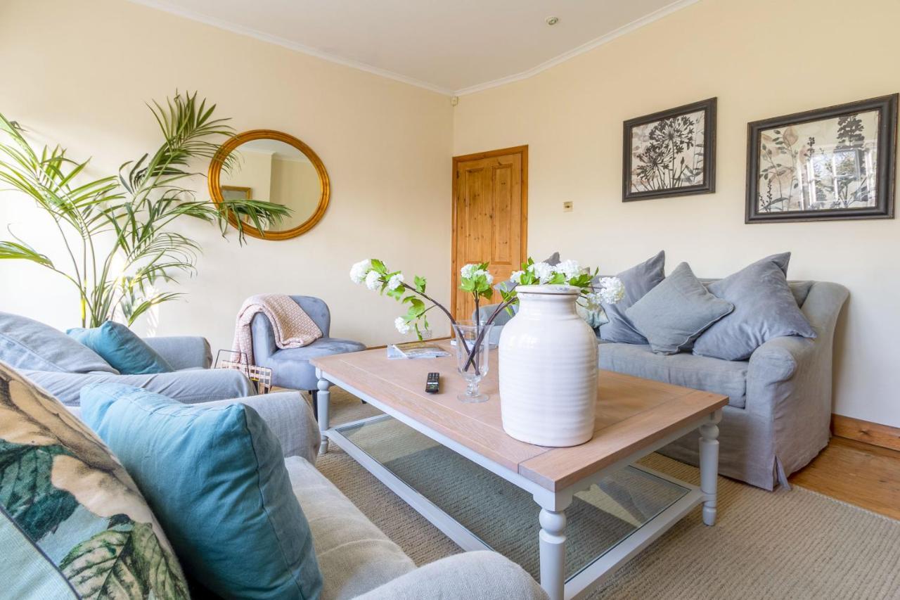 A North Retreat Cottage, 3 Bed With Garden *