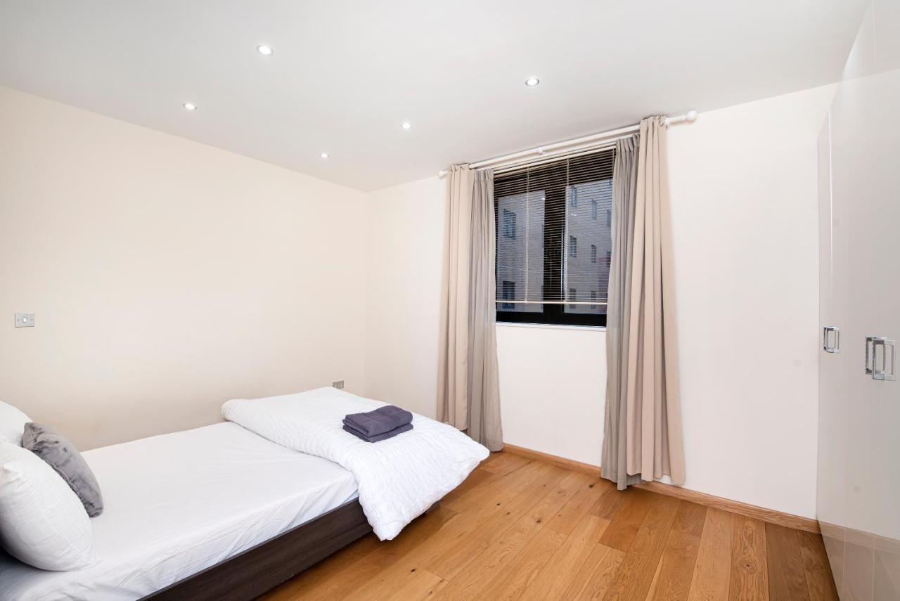 And Spacious 2 Bed *