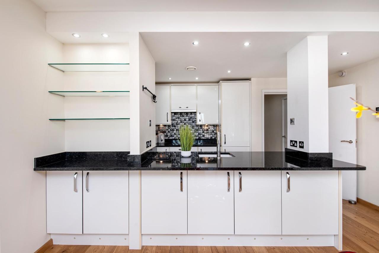 And Spacious 2 Bed London
