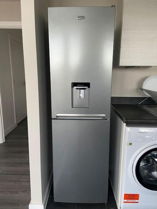 Modern 1-bedroom Close To City Airport Leilighet
