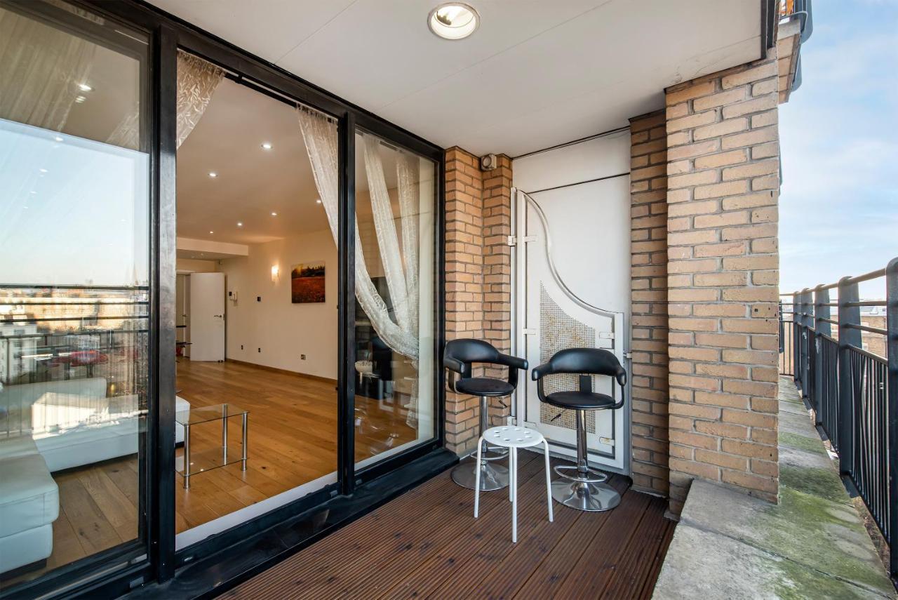 Leilighet And Spacious 2 Bed