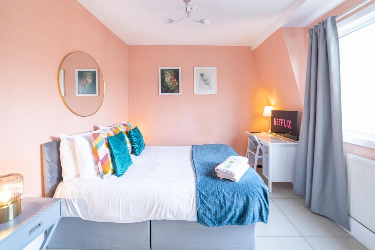 Central Apartment *