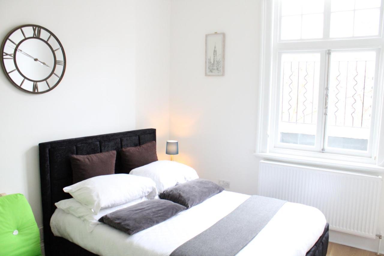 Leilighet 3 Bed 2 Bath *