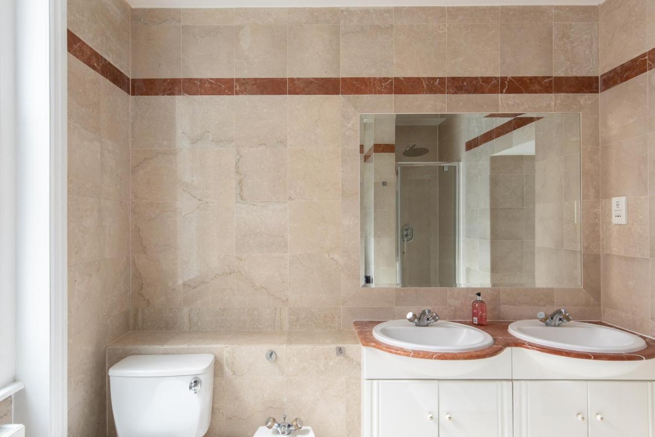 Super Central! Mayfair Family Flat Sleeps 6