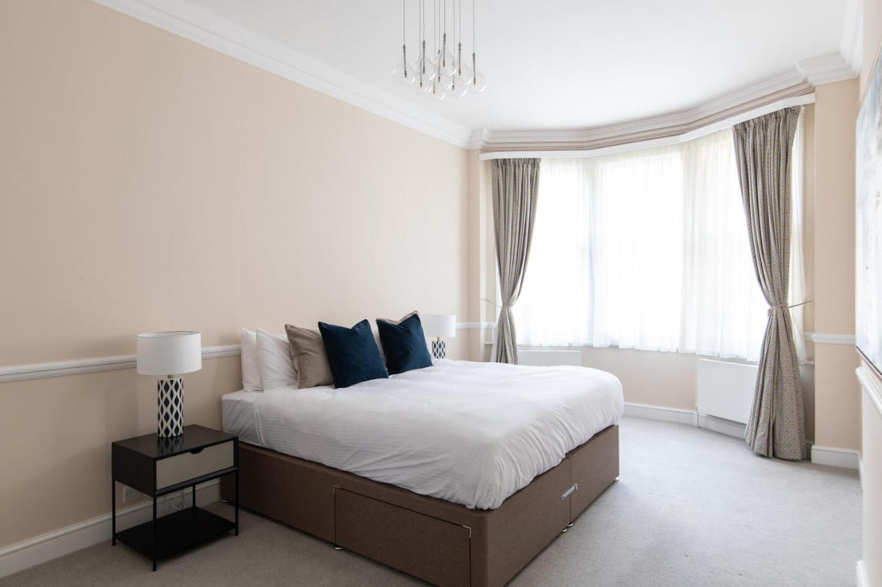Apartment Super Central! Mayfair Family Flat Sleeps 6 *