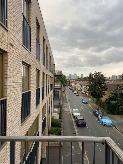 Modern 1-bedroom Close To City Airport Leilighet