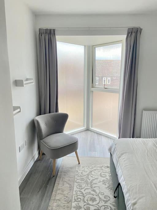 Leilighet Modern 1-bedroom Close To City Airport