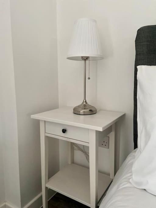Leilighet Modern 1-bedroom Close To City Airport *