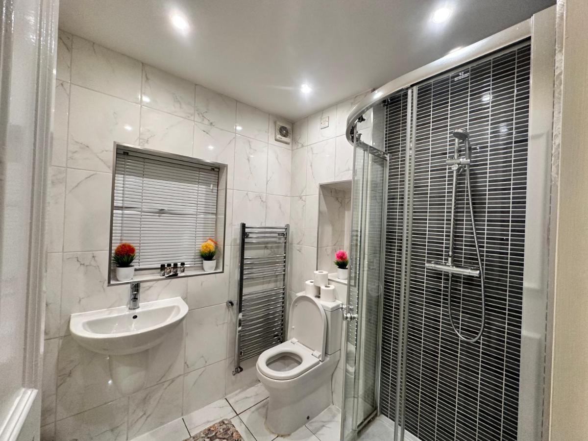 Marylebone 5-bedroom, 4 Baths Private Family Apartment *