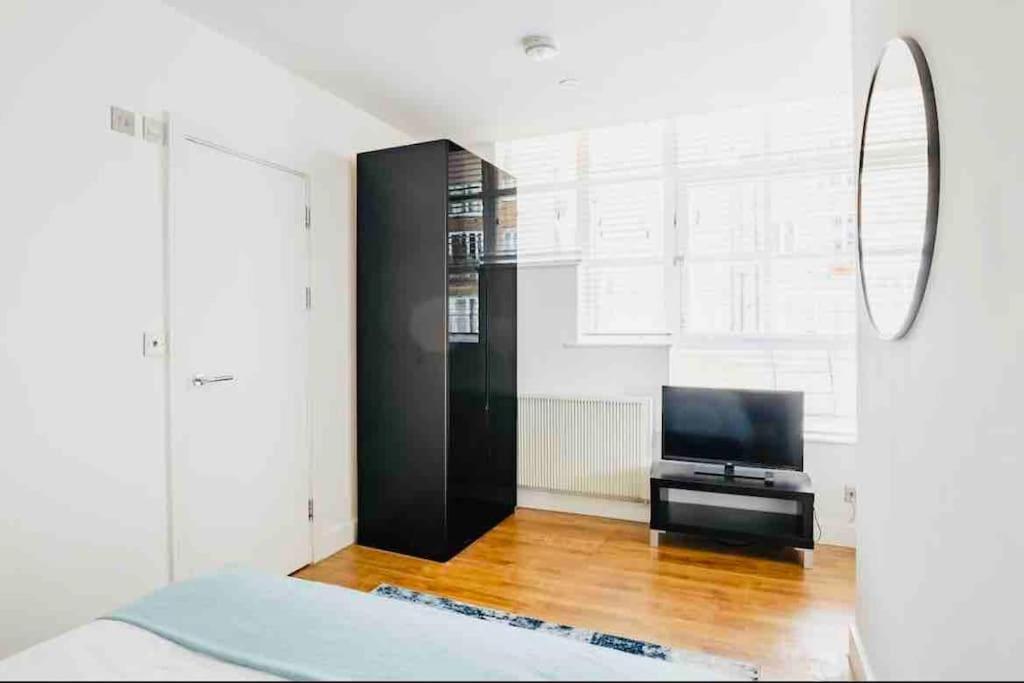 Canary Wharf Luxury