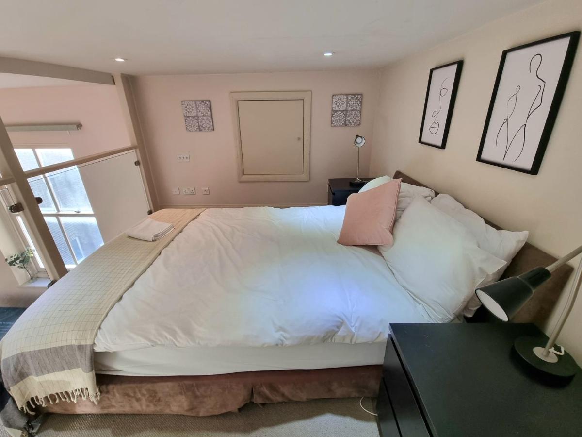 Portobello Market Apartment *
