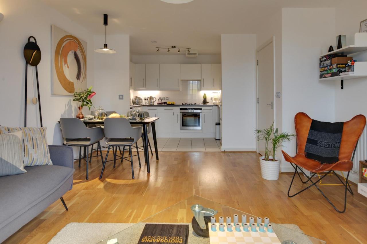 - The Shoreditch, Angel, Old Street Apartment London