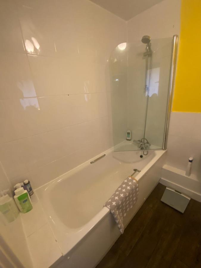 Spacious 1-bed Flat In North Kensington