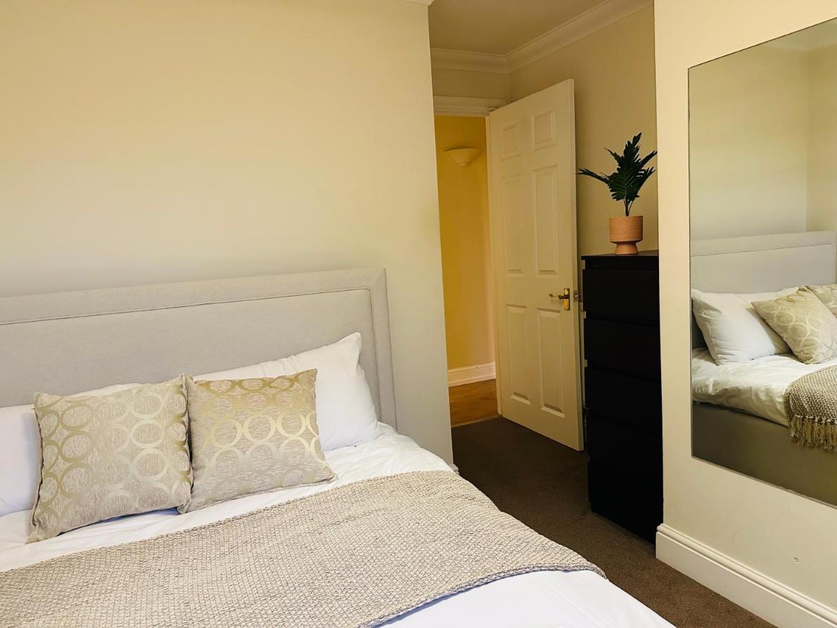 Apartment The Wimbledon Haven - Free Parking London