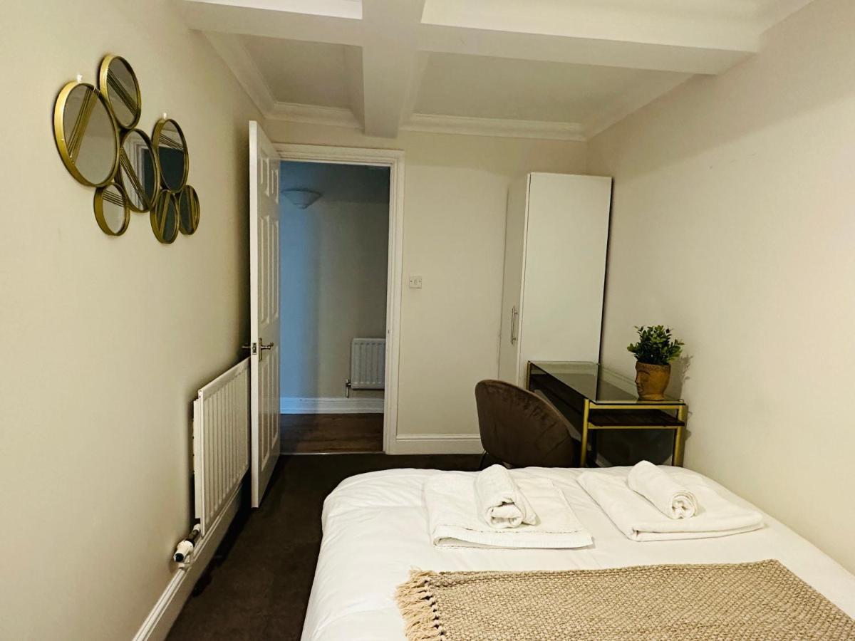 The Wimbledon Haven - Free Parking * London