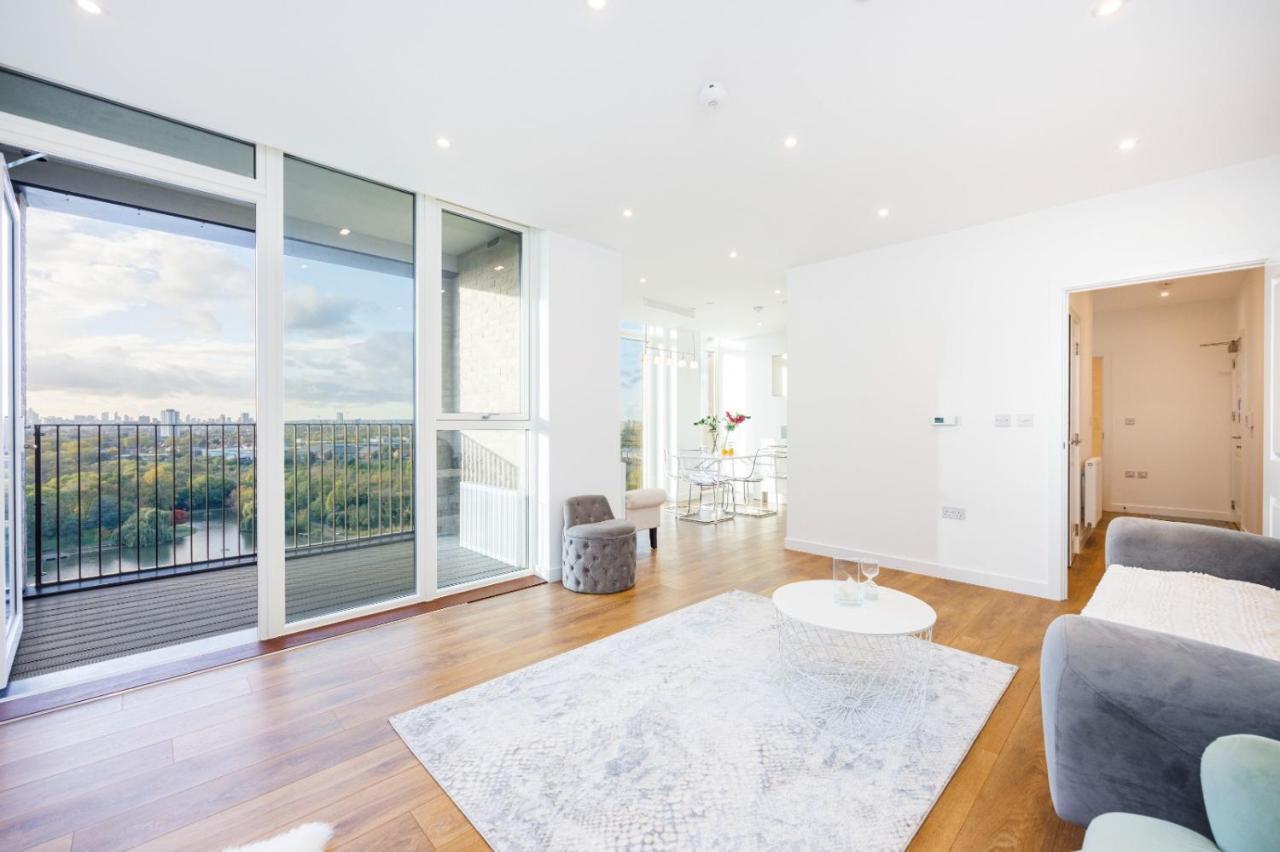 Luxury Modern Bedroom In Seven Star Ultra Super High Quality * London
