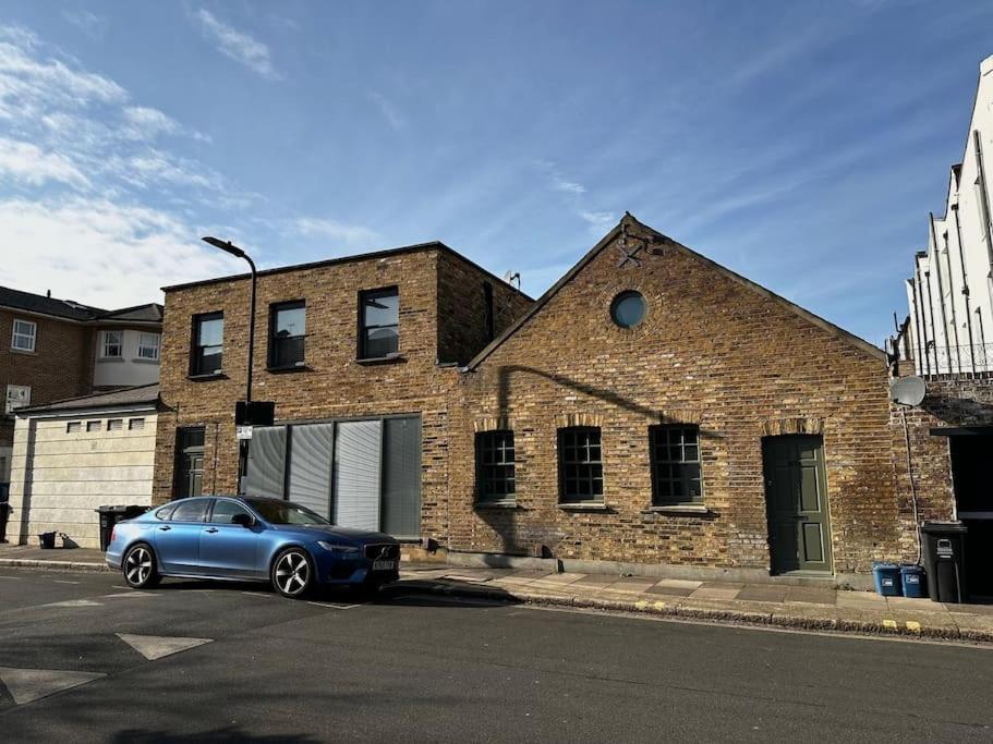 Apartamento Sienna's 2 - Bedroom Apartment, London, N1. Londres