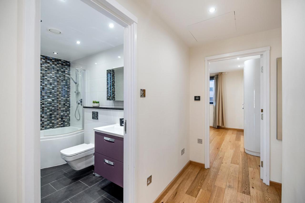 And Spacious 2 Bed *