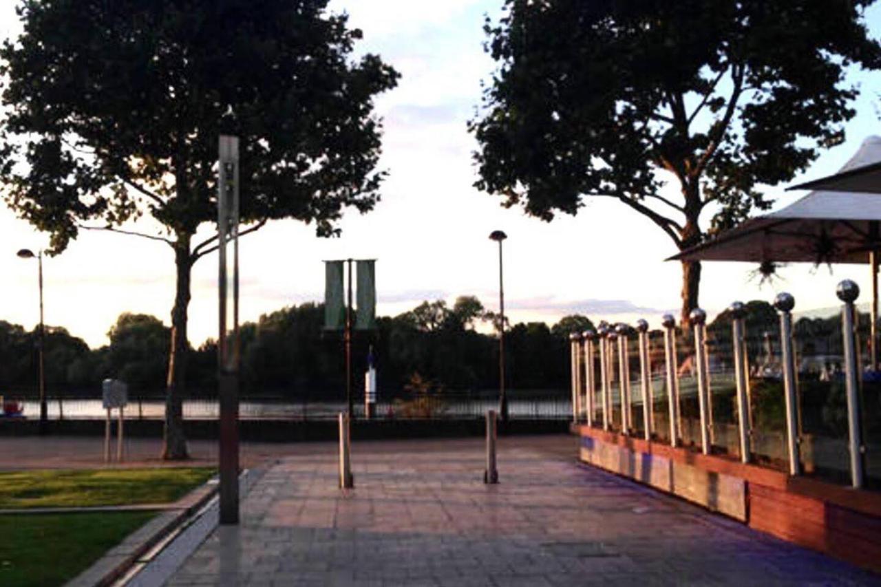 Apartment Amazing Riverside Boheme In Sw London! London