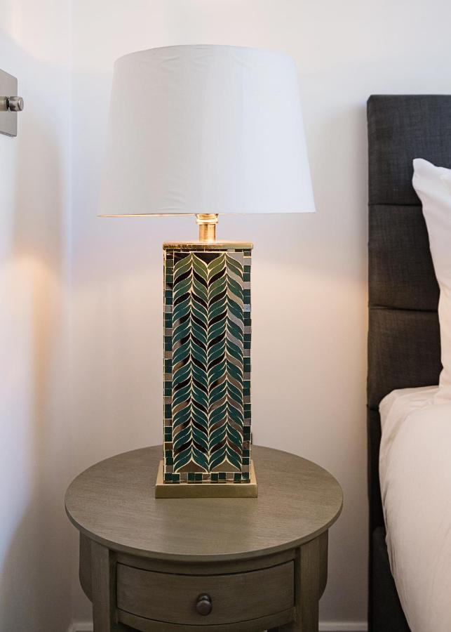 Paddington Station Apartment