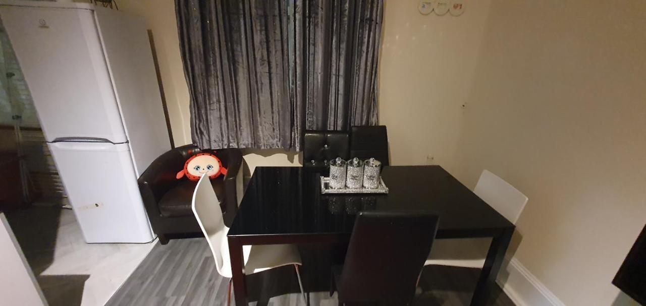 Leilighet 2 Bedroom Flat In Lewisham Sleep 8 Guest