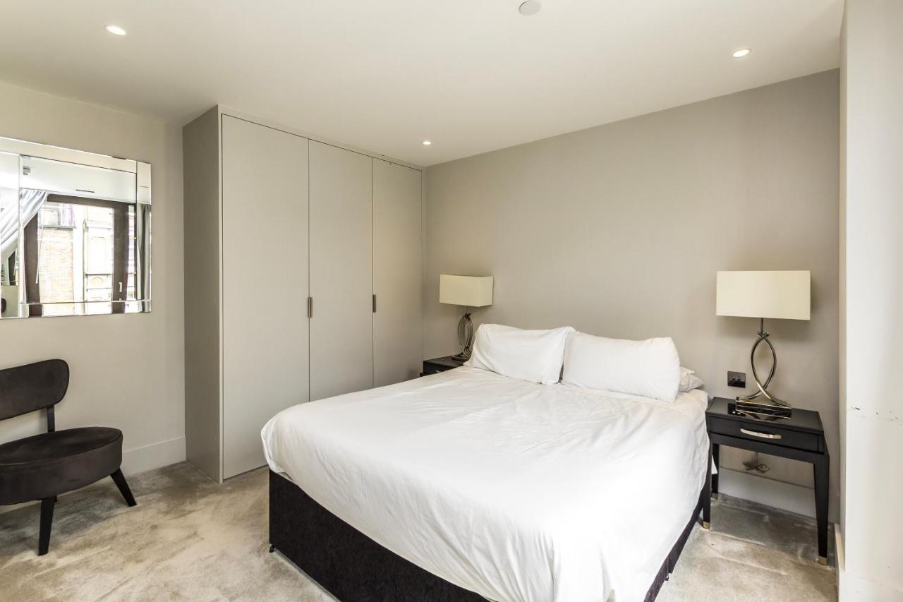 New Build-air Con-2 Bedroom-two Bathrooms Apt 2 * London