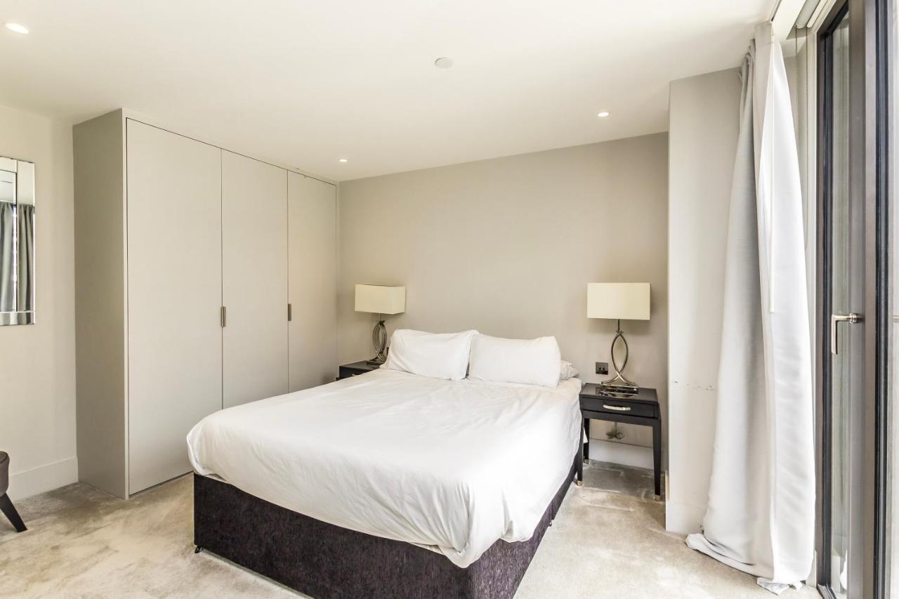 New Build-air Con-2 Bedroom-two Bathrooms Apt 2 London