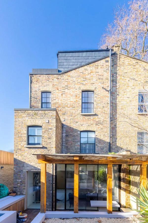 Luxury 2 Bedroom Garden Flat - Hackney Apartment *
