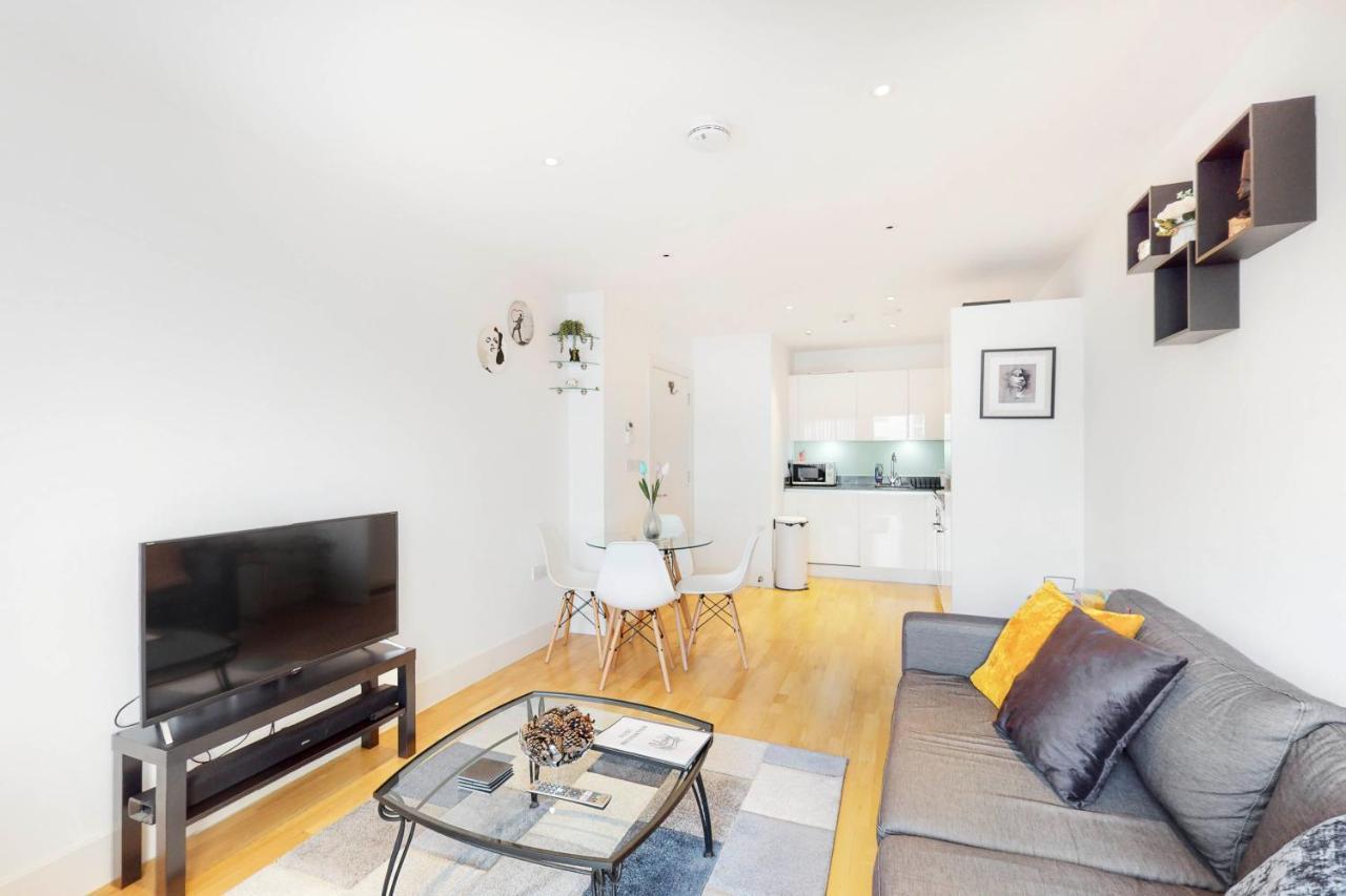 Lovely 1 Bed In Streatham London