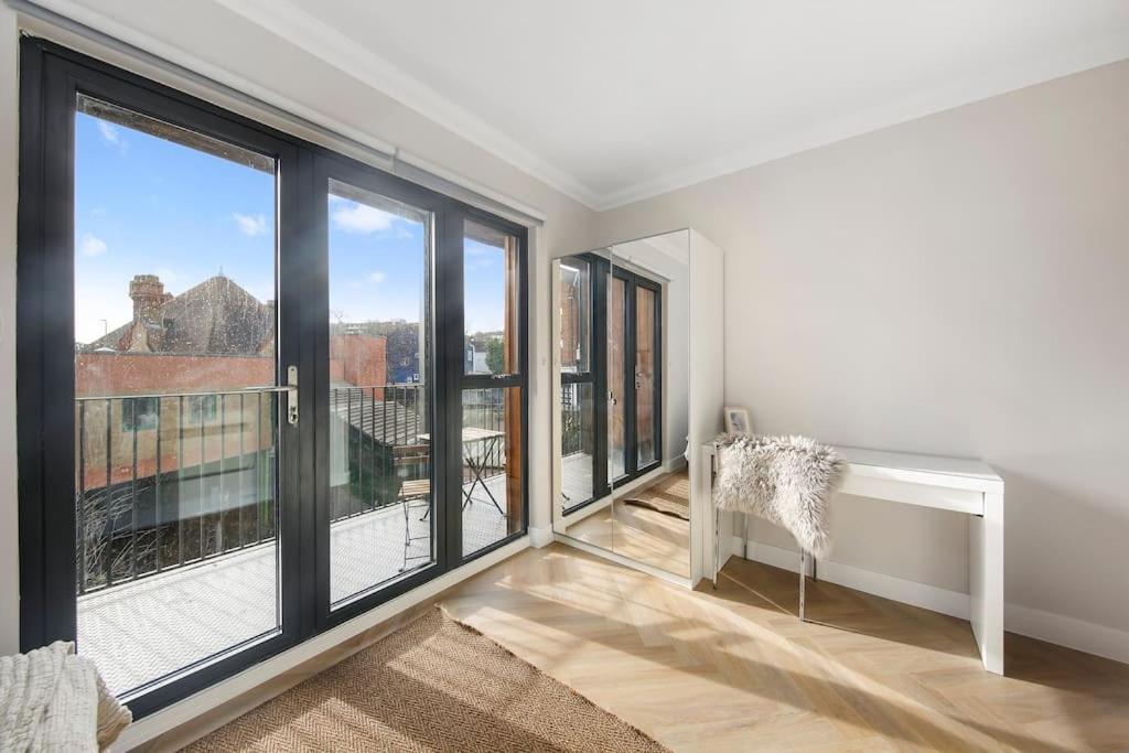 Amazing 2bed Flat 10min To Wimbledon Tennis Courts * London