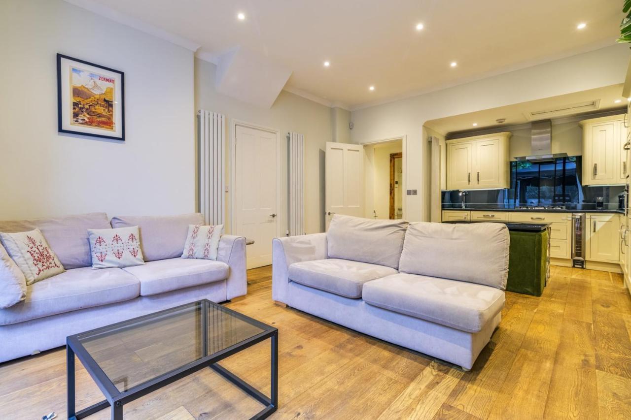 Alfred Hitchcock's Garden Flat Appartement Londen