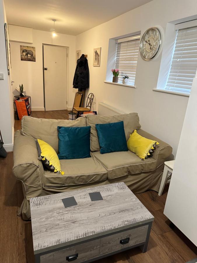 Beautiful Street Dream Ground Floor One Bedroom Londres