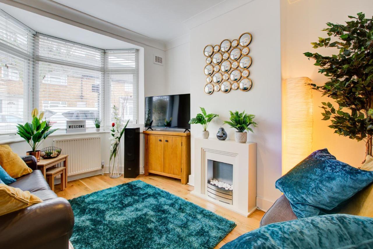 Statera - 2-bed House In Stratford *