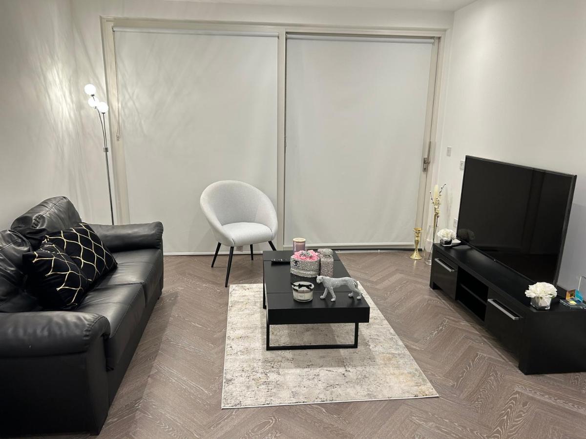 Remarkable 2-bedroom Near Kings Cross Apartment *
