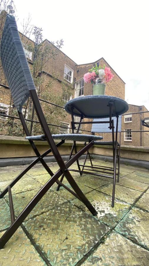 3 Notting Hill, Portobello Road-amazing Location! Leilighet London