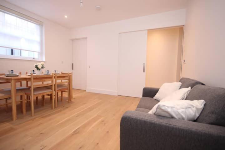 Splendid Flat Near Baker Street Station Leilighet London