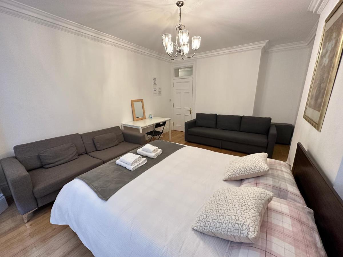 Double In Paddington ,london, 1 Step To Station, Private #room Name Is London# London