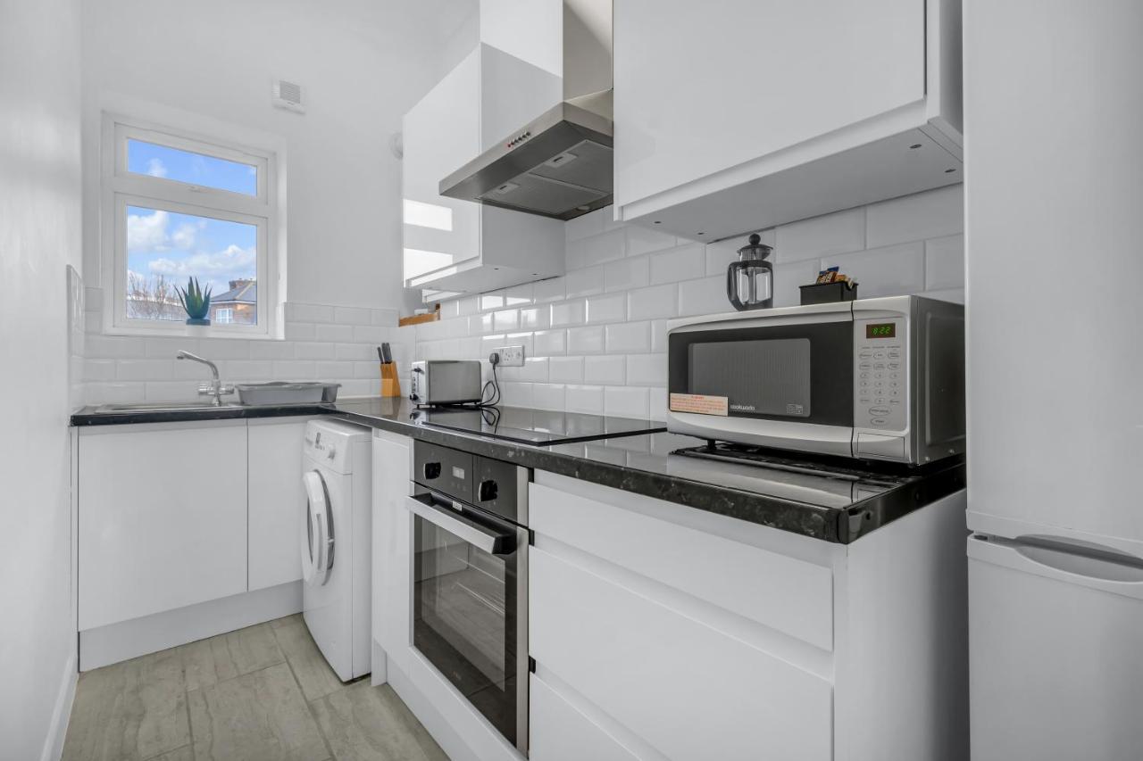 Studio In Euston, Camden Town Apartment *