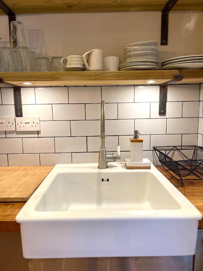 New! Luxury 1 Bed Garden Camden Town * London