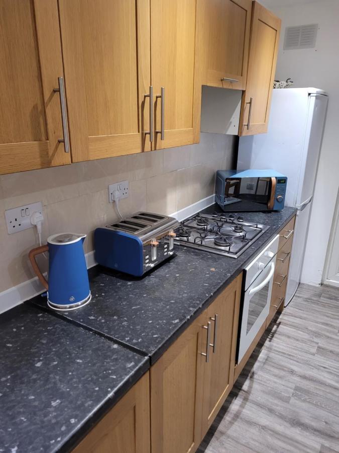 Feriehus Spacious 2 Bedroom House In With Garden *