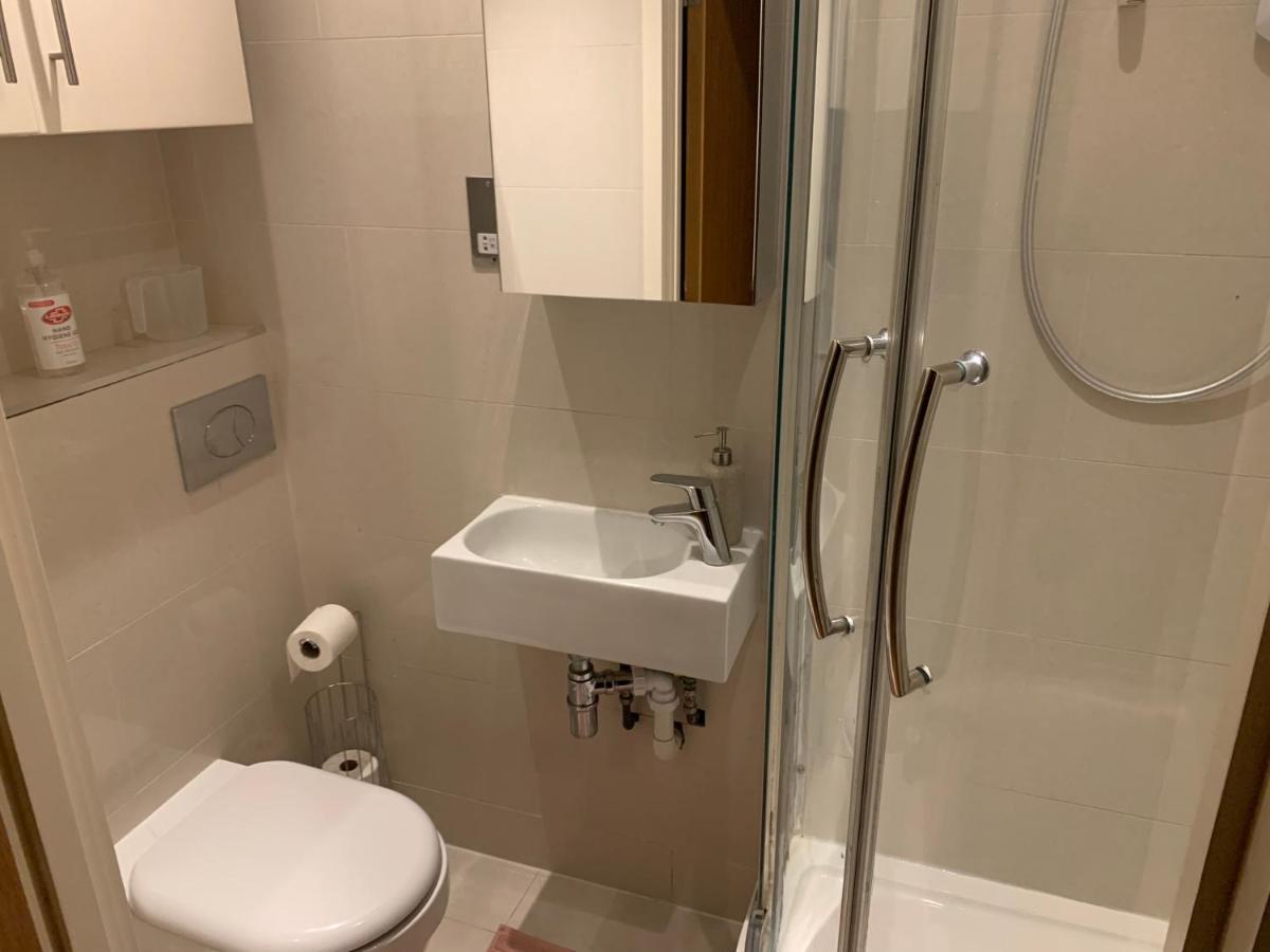Apartment Studio 351 Ladbroke Grove, W10 6ha London